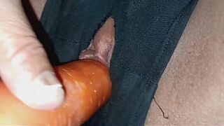 Жена моего друга нуждается в деньгах - порно видео