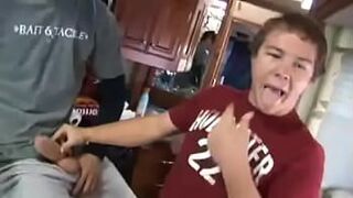 Гей дальнобойщик трейлер красавчик - порно видео