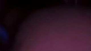 Латиноамериканка скачет на черном дилдо - порно видео