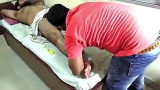 волосатые индийский получать массаж - порно видео