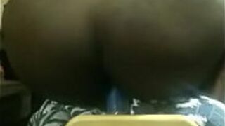 Черный дилдо удовольствие - порно видео