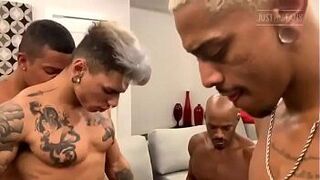 Группа геев - порно видео